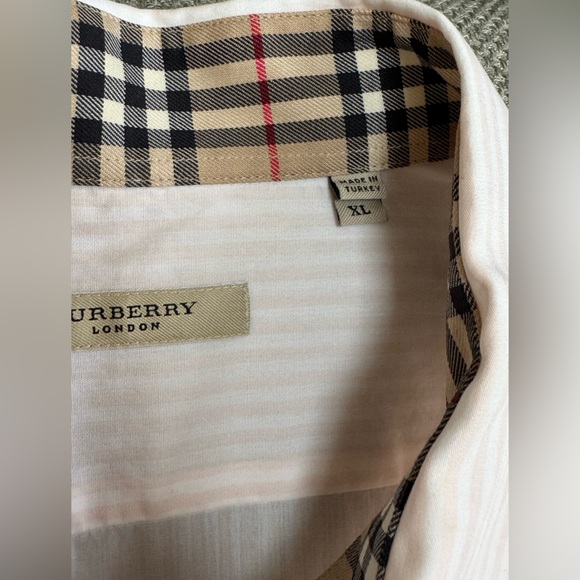 Burberry Men's Striped White Shirt with Check Cuffs - Picture 3 of 12